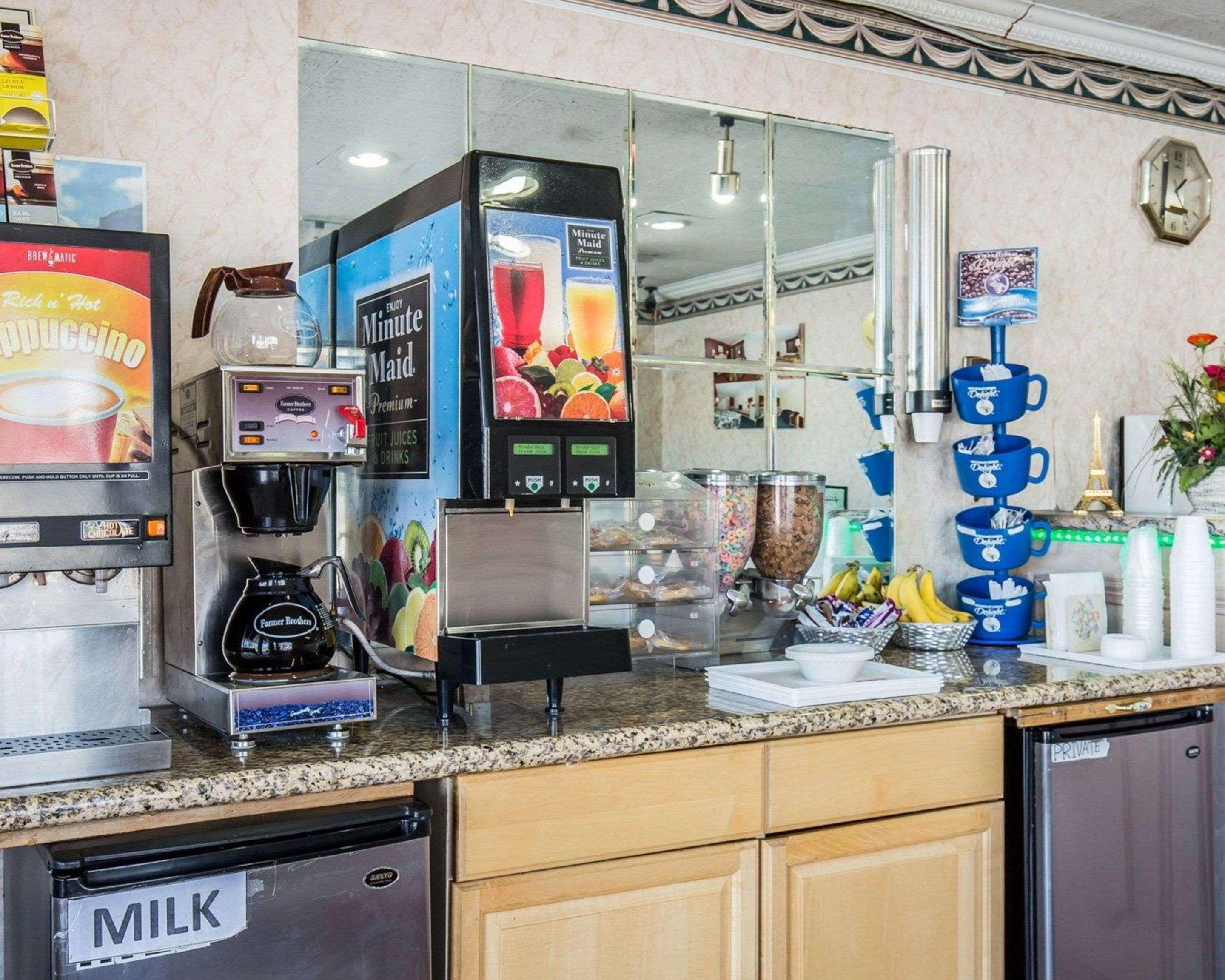 Econo Lodge Fallon Naval Air Station Area Экстерьер фото